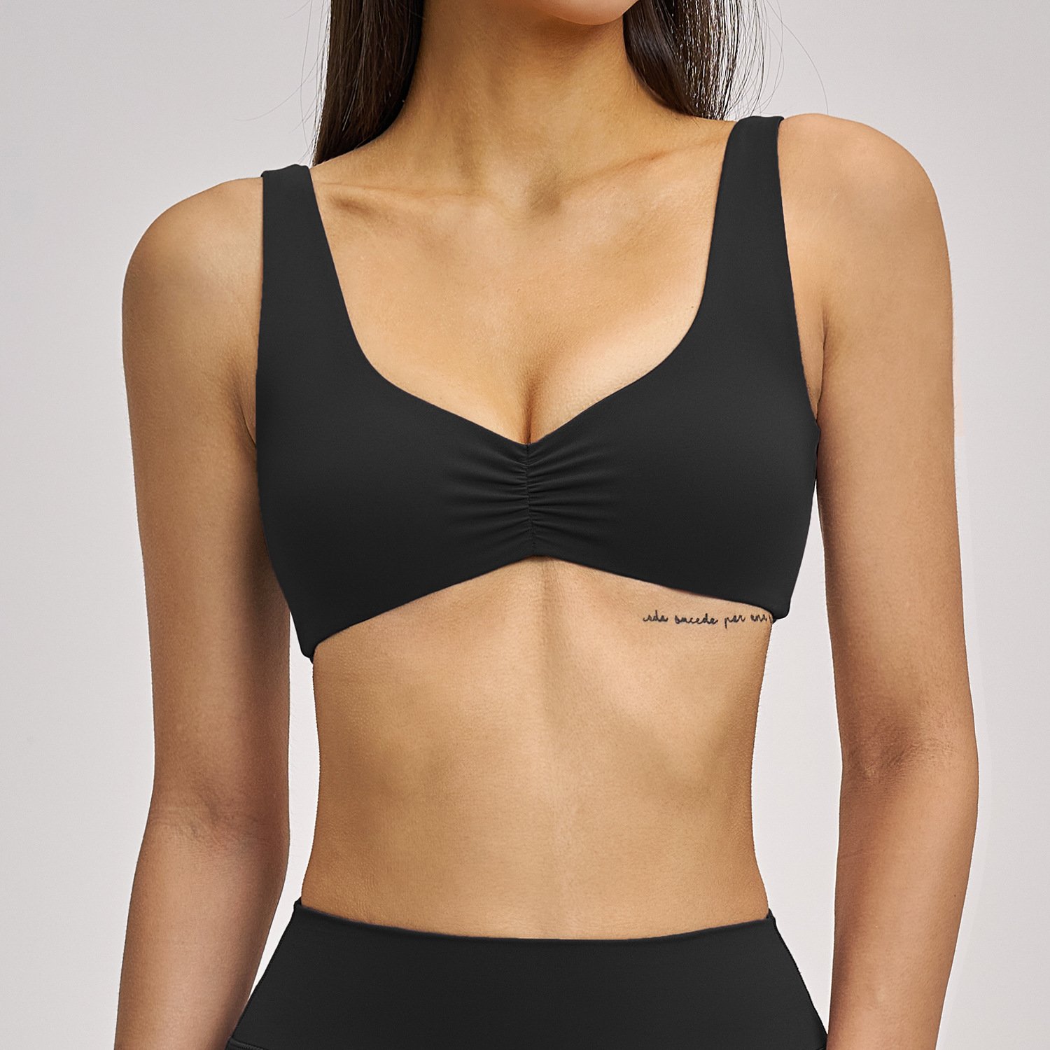 Private Label Yoga Wear Personalised Fitness Clothing Clothing Manufacturers Medium Impact Bra